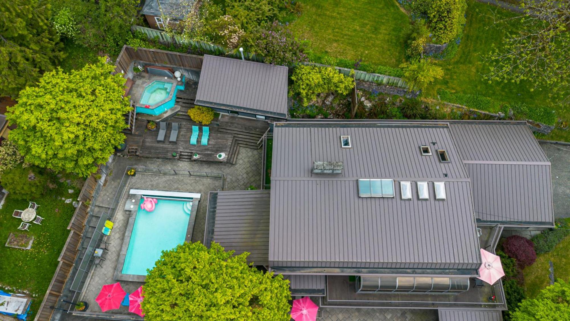 Seymour Private Bedroom, Ensuite Bathroom With Shared Pool, Hot Tub With Views North Vancouver Exterior foto